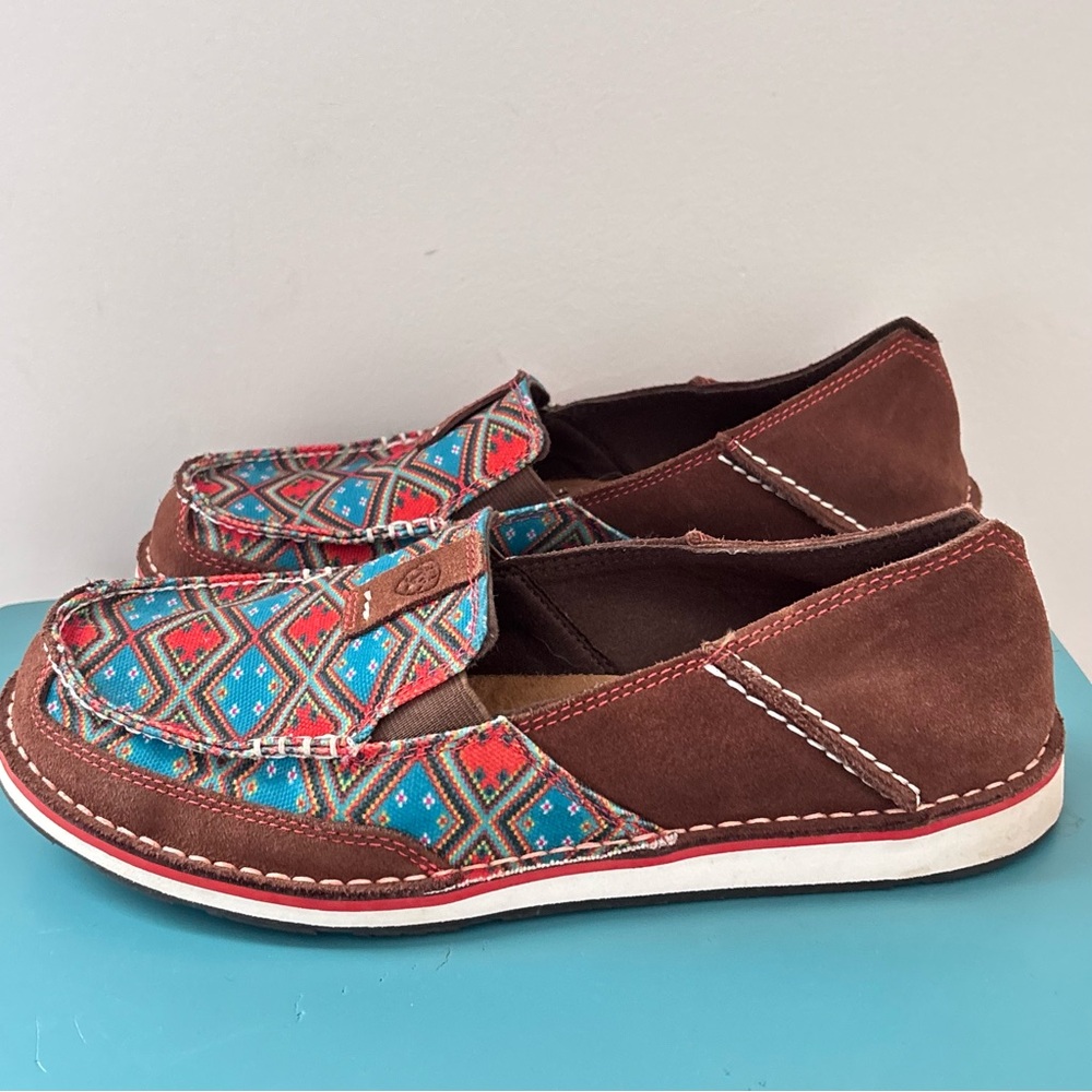 Ariat Cruiser Saddle Tan Suade Geometric Neutral Boho Slip On Shoes Size 9.5B - Picture 2 of 16